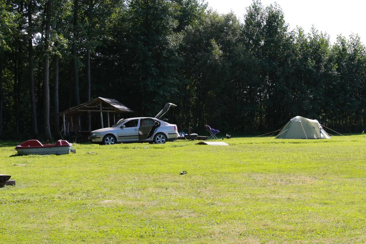 Muižnieki kempings Renda Bagian luar foto