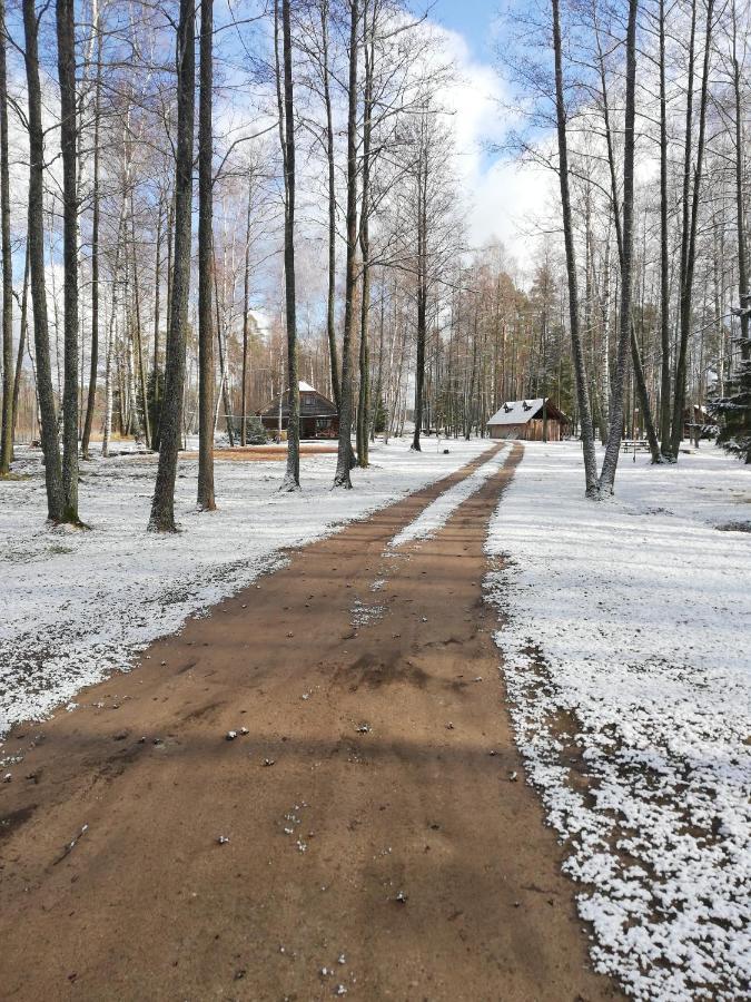 Muižnieki kempings Renda Bagian luar foto